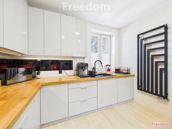 2 pokoje z prywatnym wejściem i dużą kuchnią