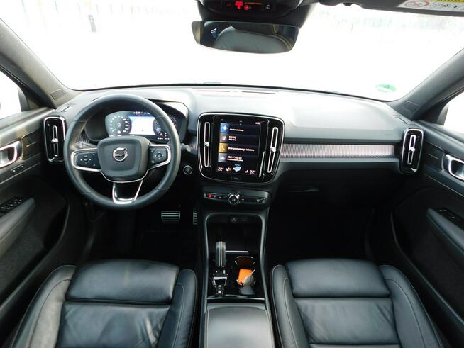 Volvo XC 40 2.0T R-Design z Gwarancją Model 2022r