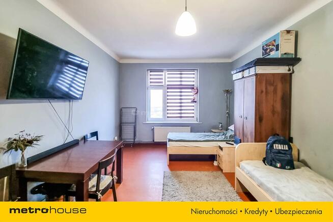 Przestronne mieszkanie z doskonałą komunikacją