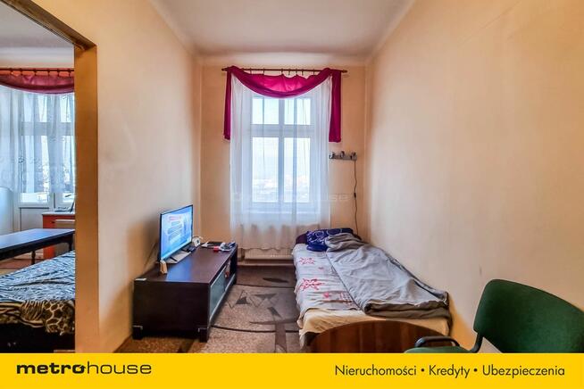 Przestronne mieszkanie z doskonałą komunikacją