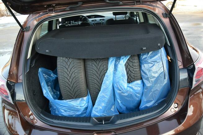 Mazda 3 1.6B 114 TYS KM/ Navi/ Brązowy Metalik/ 2 KPL KÓŁ/ Sprowadzony