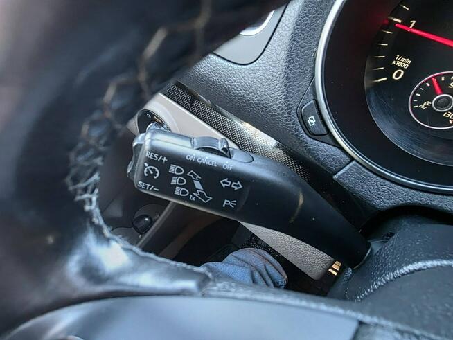 Volkswagen Golf 2.0 TDI 140 KM, Automat DSG, Klimatyzacja, Grzane Fotele, Nawigacja