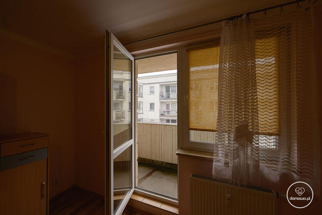 BIAŁOŁĘKA | 2011r | 2 POKOJE 40m2 | BALKON PARKING