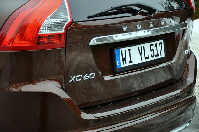 Volvo XC 60 2.0d(181KM)*Lift*Xenon*Led*Navi*Panorama*Skóry*Vitrual*I Wł*Alu17"ASO