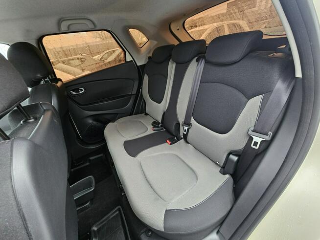 Renault Captur serwis ,keyless go, grzane fotele, 2 kpol kół