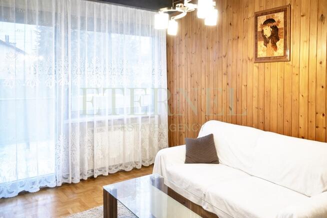 Dom dwupiętrowy z garażem ogrodem, strychiem 136m2