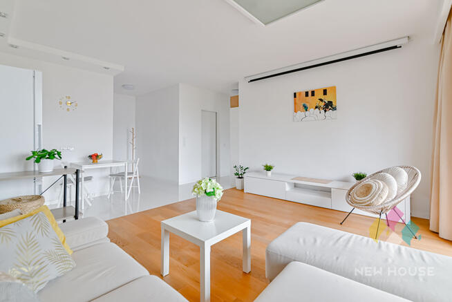 Jasne, komfortowe, 2 pokoje, loggia, Centrum