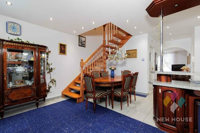 70m2, dwa poziomy, 3 balkony, ul. Pstrowskiego