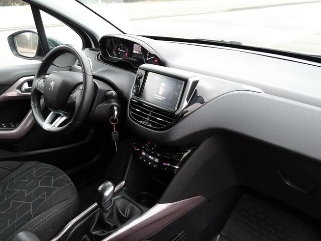 Peugeot 2008, bezwypadkowy, 2016r, 1.2 benzyna