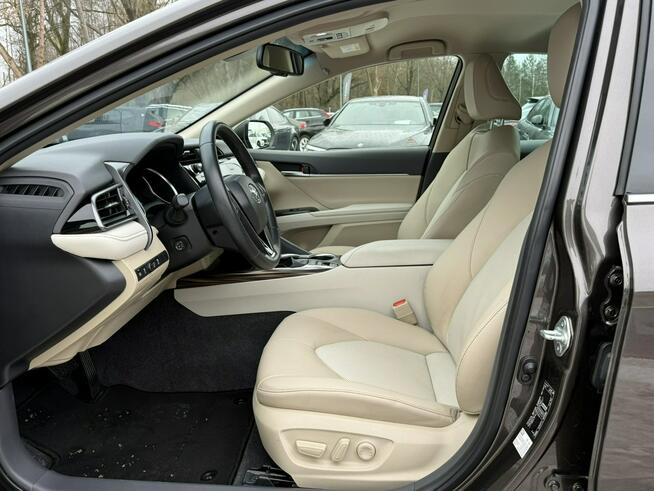 Toyota Camry 2.5 Hybrid e-CTV Executive! Salon Polska! I właściciel ! Serwis ASO !