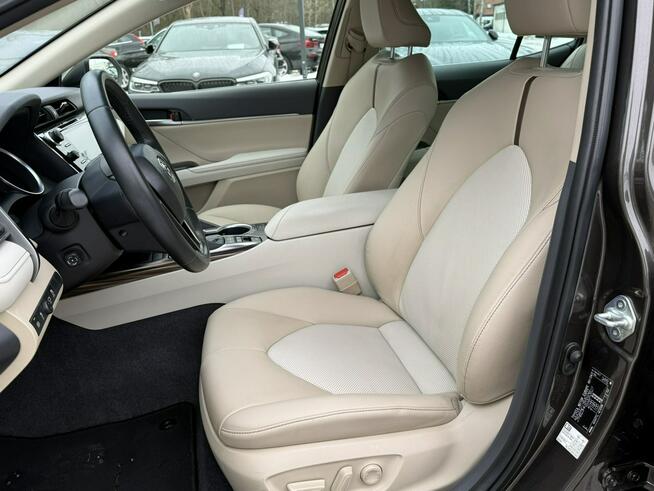 Toyota Camry 2.5 Hybrid e-CTV Executive! Salon Polska! I właściciel ! Serwis ASO !