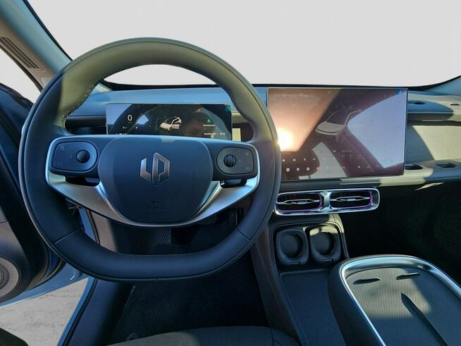 Leapmotor B10 nowość Hybrid EV