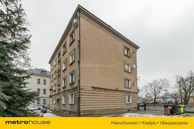 Dwa pokoje i przestronna kuchnia na Teofilowie!