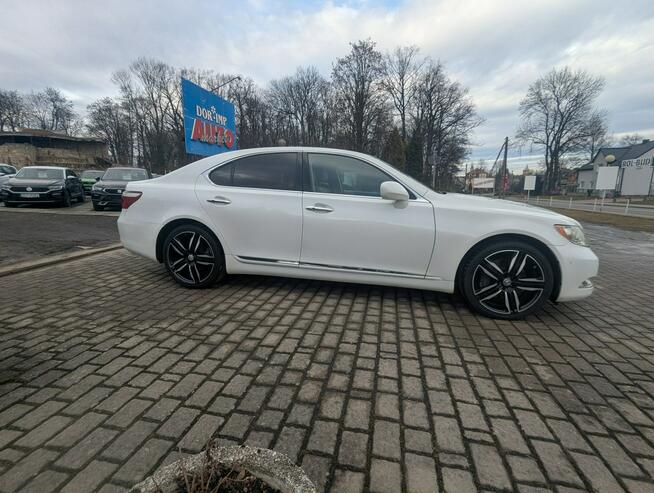 460 V8 4x4 (AWD)/zarejestrowany w Polsce