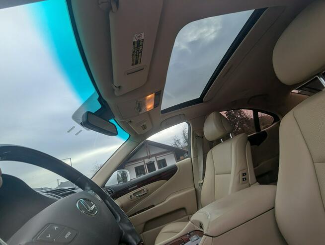 460 V8 4x4 (AWD)/zarejestrowany w Polsce