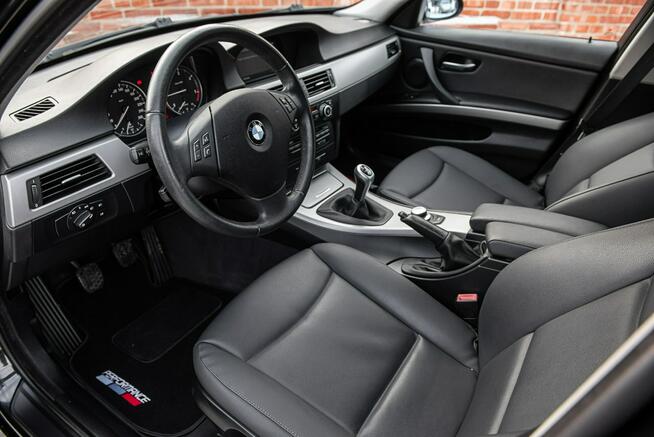 320d Navi Bi-Xenon ! Full Opcja ! Zadbana !