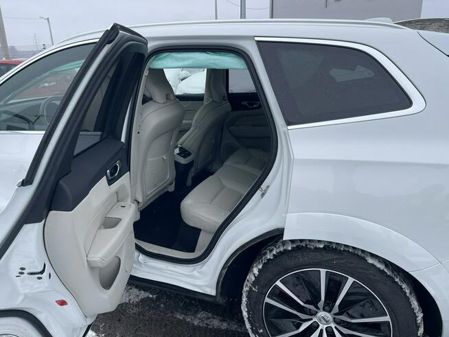 Volvo XC 60 Ultimate Bright Diesel mHEV B5 AWD Skóra Panorama Pamięć 250KM