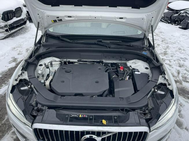 Volvo XC 60 Ultimate Bright Diesel mHEV B5 AWD Skóra Panorama Pamięć 250KM
