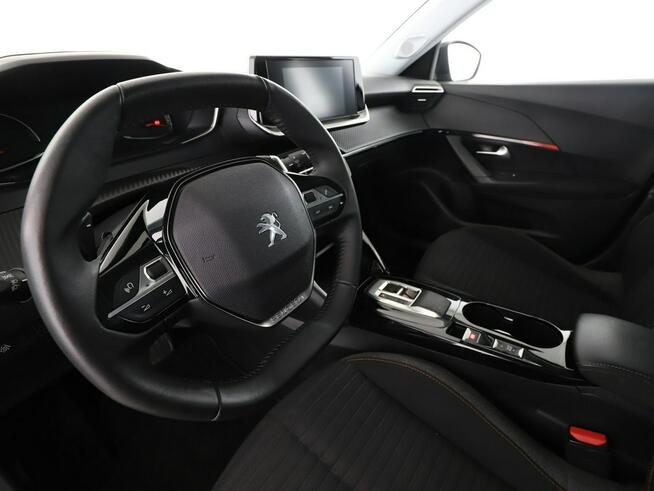 Peugeot 2008 automat LED klima auto grzane fotele kamera i czujniki parkowania