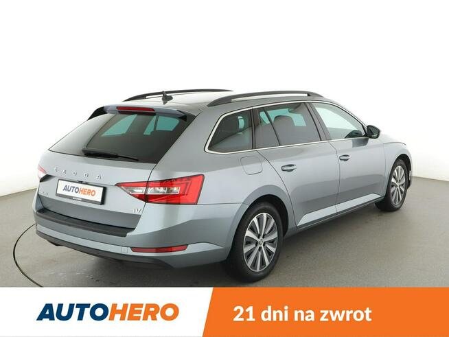Škoda Superb PHEV automat virtual cocpit klima auto grzane fotele navikamera i czuj