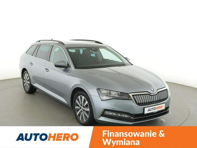 Škoda Superb PHEV automat virtual cocpit klima auto grzane fotele navikamera i czuj