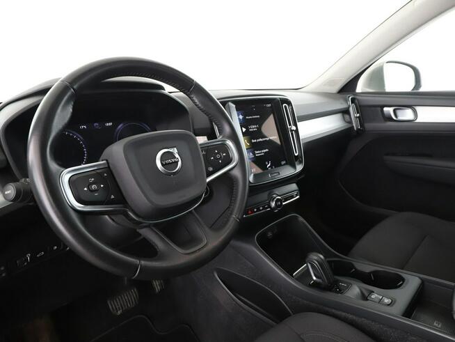 Volvo XC 40 FV23% PHEV navi kamera tempomat LED