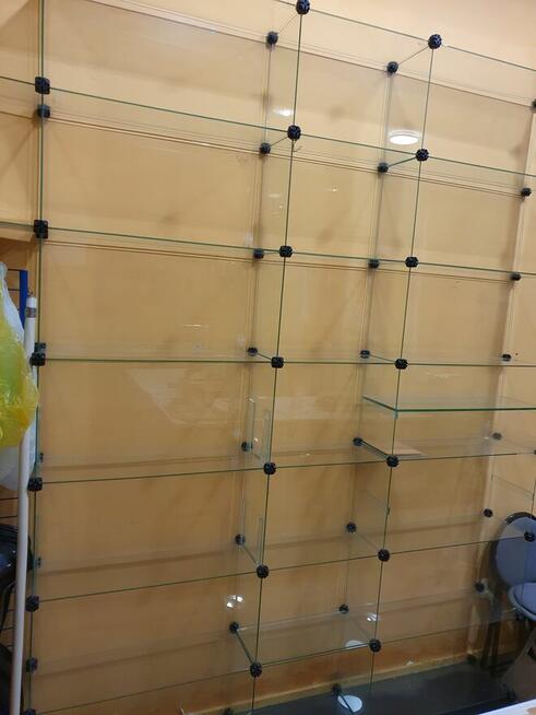 Sprzedam regały szklane