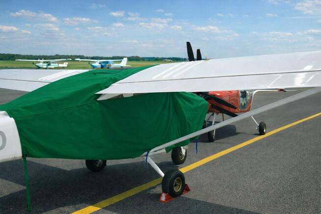 Pokrowce ECON na wymiar do samolotu. ELO Pokrowce FLY