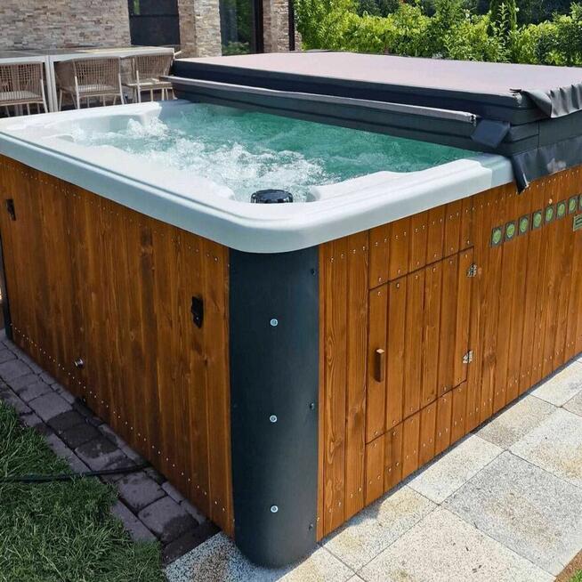 Jacuzzi ogrodowe MAX KONG 215 × 215 cm - PRODUCENT