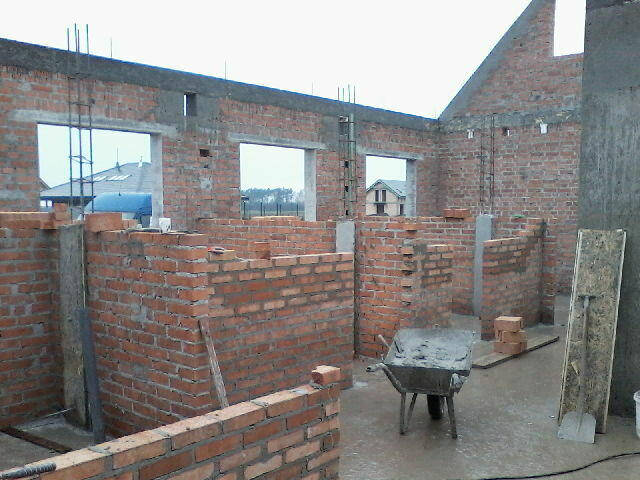 Murarz usługi budowlane.