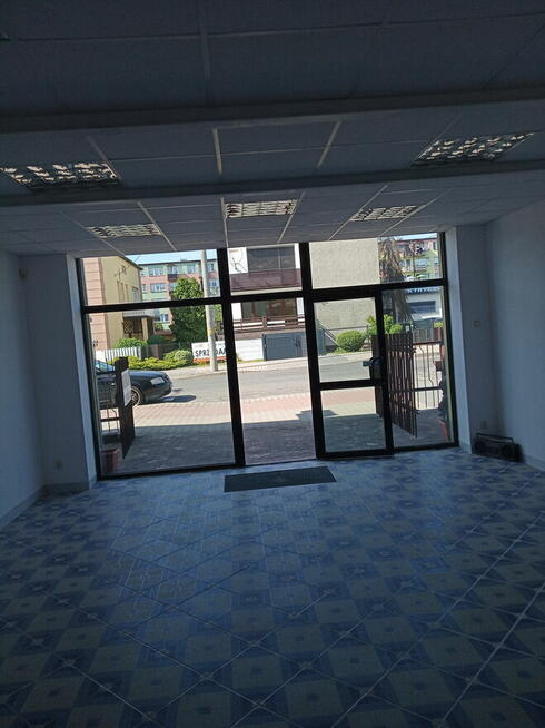 Wynajmę lokal 40 m2 ul. Mielczarskiego, parter, parking
