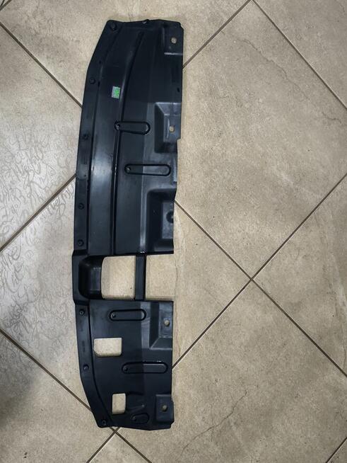 Qashqai II J11 Górna Osłona Atrapy Grilla Przód 62398-HV80A