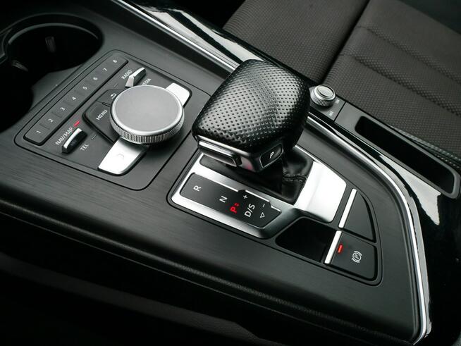 Audi A4 2.0TDI 150KM Eu6 Kombi S-Line Automat -Hak -Skóra -Full LED -Masaże