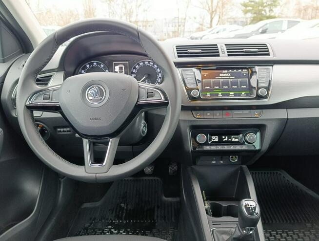 Škoda Fabia Klimatyzacja automatyczna carplay