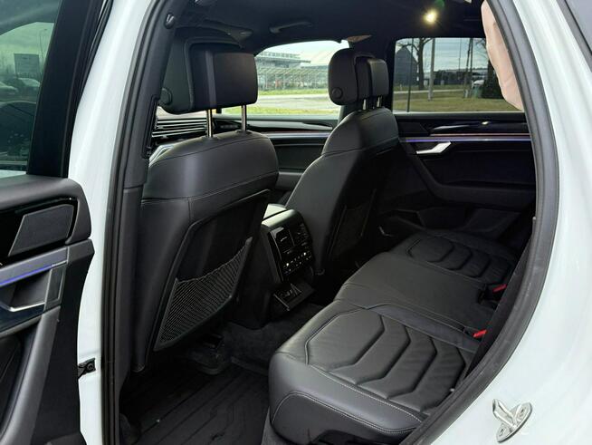 Volkswagen Touareg R-Line*4Motion*Led*Pneumatyka*Kamera360*NiskiPrzebieg*Virtual*Hak*Navi