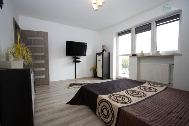 Dom z garażem i przestrzenią usługową | Wygoda