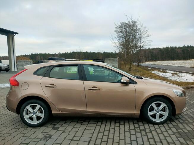 Volvo V40 2.0 D2 Nawigacja Klimatyzacja Tempomat PDC Alufelgi Opłacony