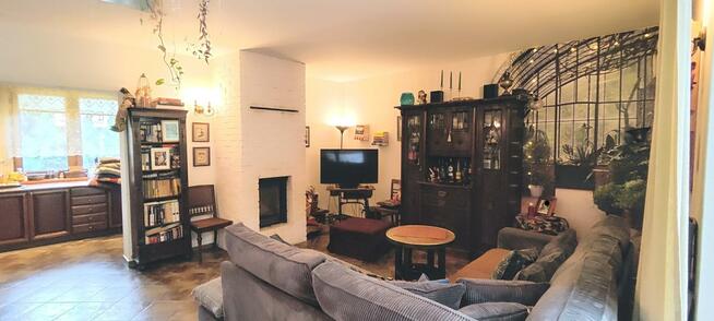 Dom Lesznowola gm. Grójec, Szkolna