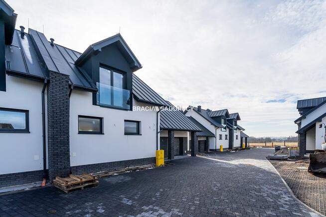 Dom Wielka Wieś Modlniczka, Modlniczka, Willowa