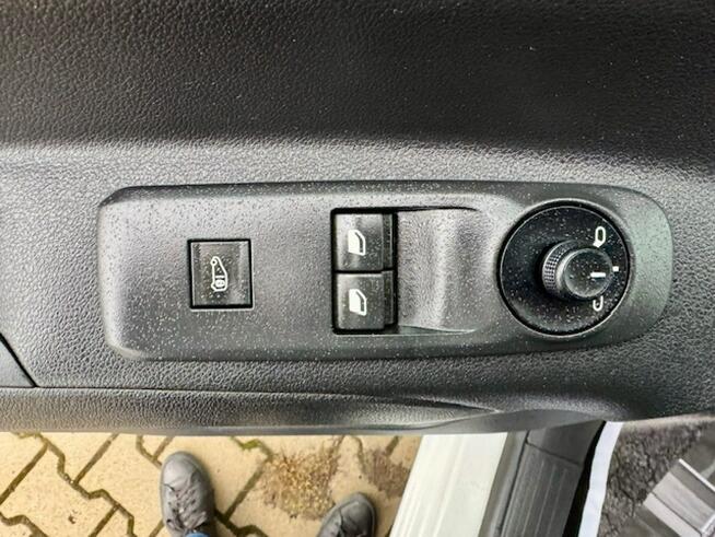 Toyota Proace City SALON PL / 132tys.km / L2H1 DŁUGI / 3 OSOBY / KLIMA /GWARANCJA