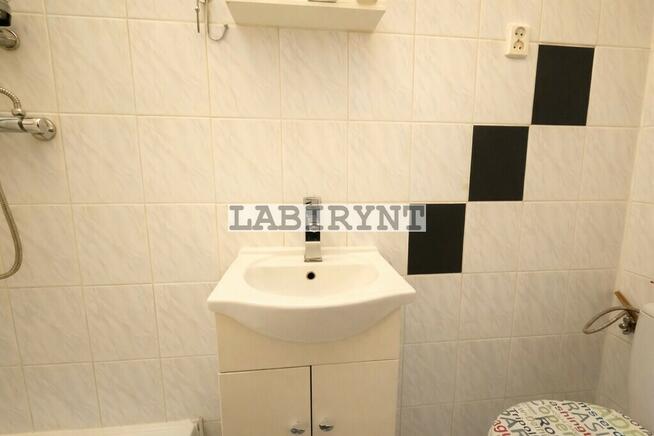 Kawalerka 1.piętro, Trzech Wieszczów, niski czynsz