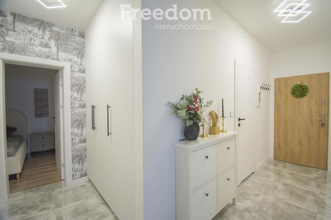 Wynajem, Przestronne 4-pokoje mieszkanie z garażem