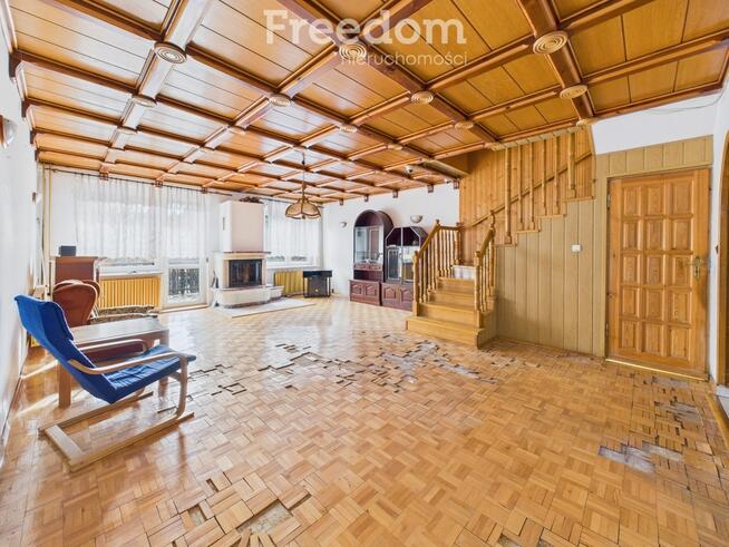 Dom z garażem i ogrodem. Blisko zamku