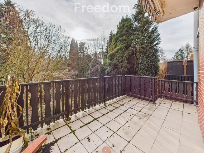 Dom z garażem i ogrodem. Blisko zamku