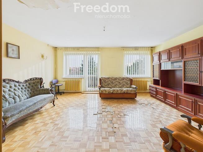 Dom z garażem i ogrodem. Blisko zamku