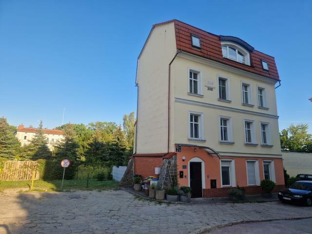 Dom Giżycko, Dąbrowskiego