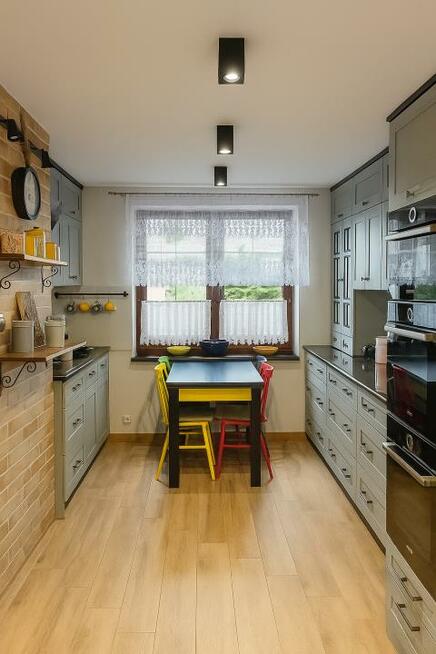 Dom Stare Juchy, Kolejowa