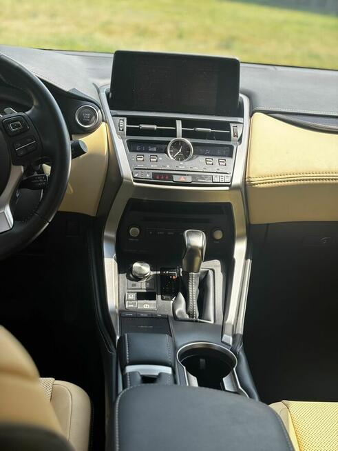 Lexus NX 300 AWD 2.0 Benzyna 235 KM ful opcja Niski przebieg