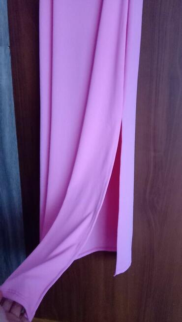 Sukienka damska standard Długa z rozcięciem z boku