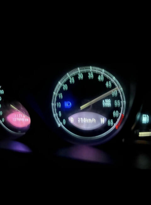 PEREŁKA Mercedes SL AMG